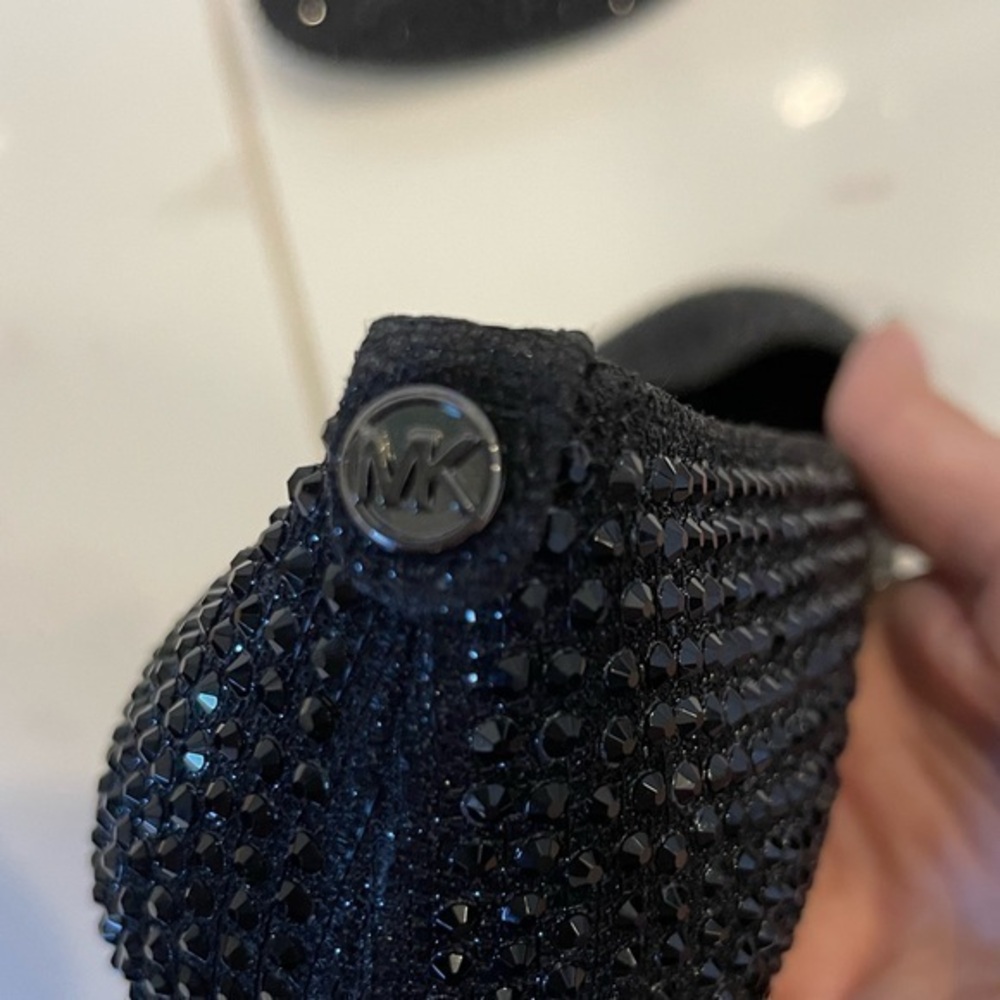 Micheal Kors | Black Arabella Sparkle Round Toe Classic Elegance Mini Pump Shoe - Picture 14 of 16